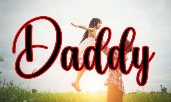 Daddy: A Display Font That Commands Attention and Charms